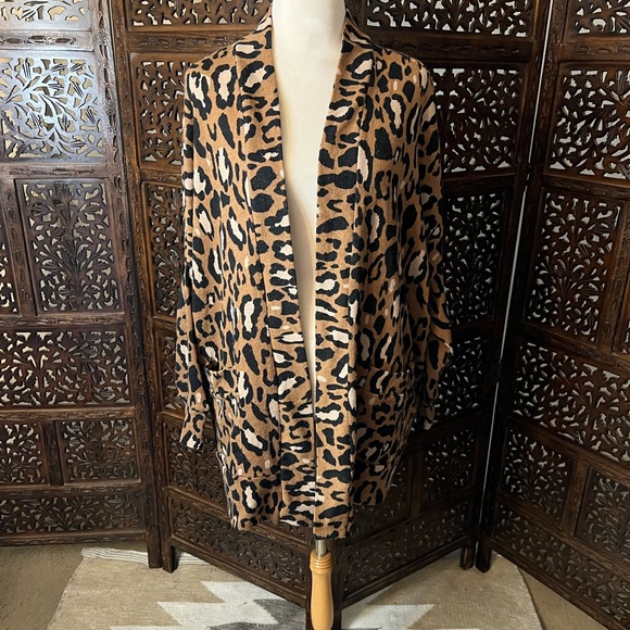 Leopard Cardigan - Picture 2 of 5